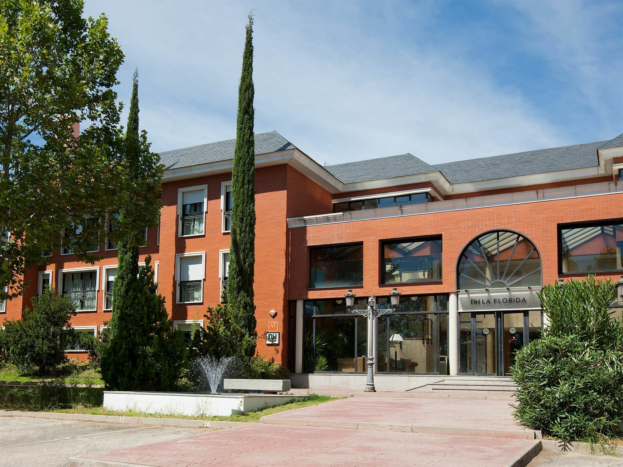 Apartamentos Th La Florida Madrid Exterior foto